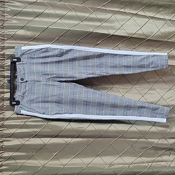 VGUC- Legend London Plaid Stretch Skinny Pants w/Side Stripe 34 Waist - Picture 2 of 7
